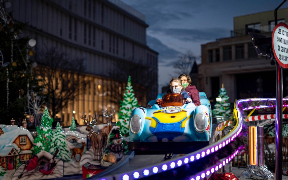 Francia impone uso de cubrebocas a niños a partir de 6 años