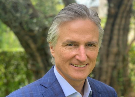 He aquí por qué la cofundadora de CNET, Halsey Minor, es optimista sobre las NFT