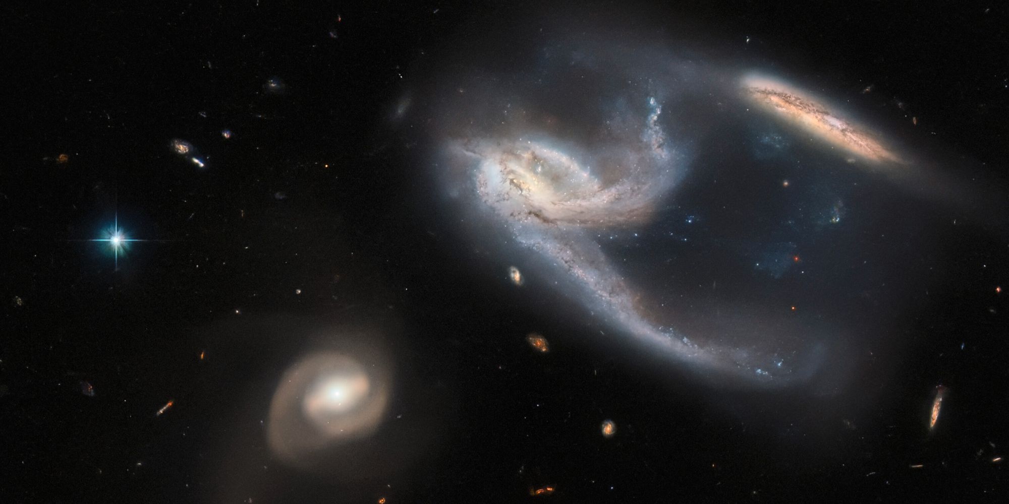 Hubble captura la galaxia ‘USS Enterprise’ y se ve increíble