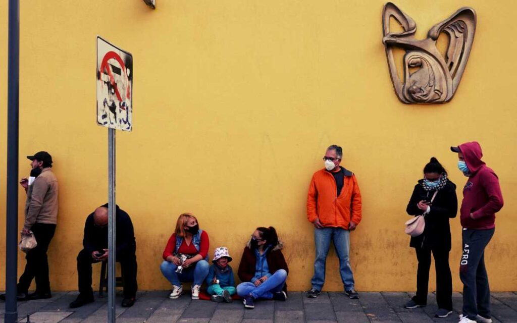 IMSS otorgó 50 mil permisos Covid en una semana