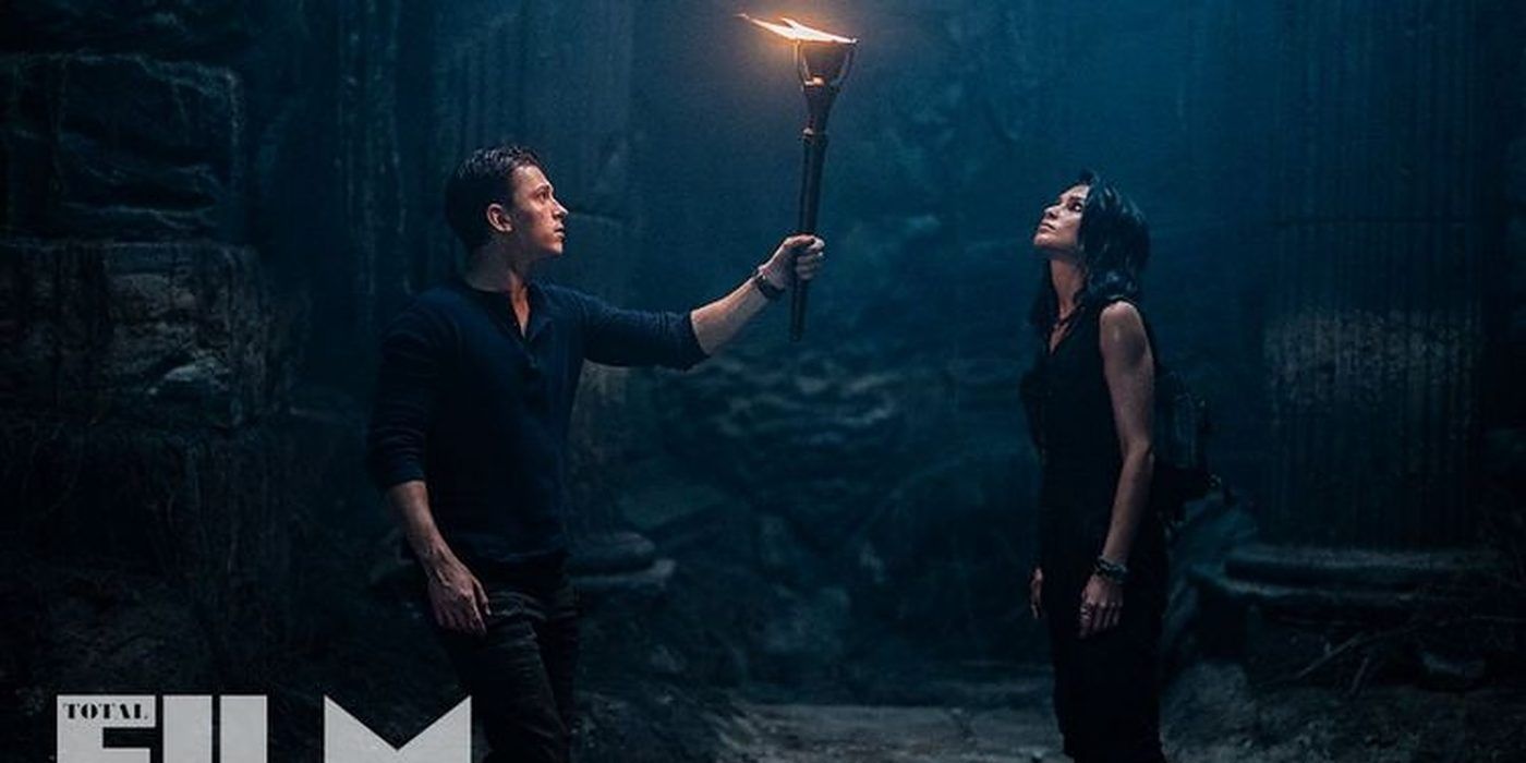 Imagen inexplorada muestra a Nathan Drake de Tom Holland explorando una cueva antigua