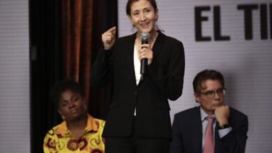 Ingrid Betancourt, durante un debate electoral este martes en Bogotá.
