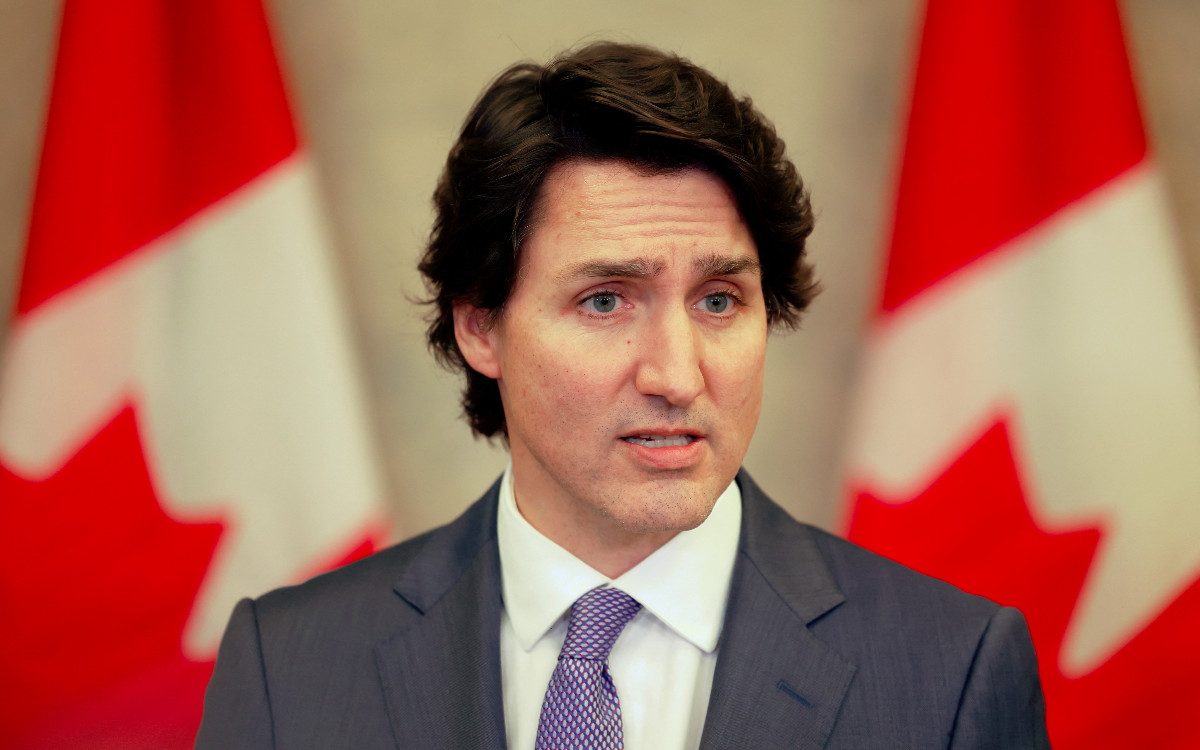 Justin Trudeau, en aislamiento tras contacto con persona positiva a Covid-19