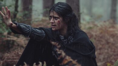 La actriz de Yennefer de The Witcher lee un pasaje de Blood of Elves