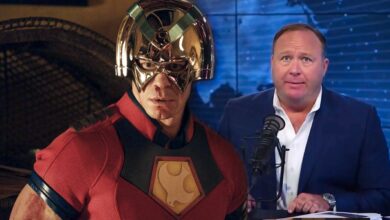 La broma de InfoWars de Peacemaker creó accidentalmente el peor "héroe" posible