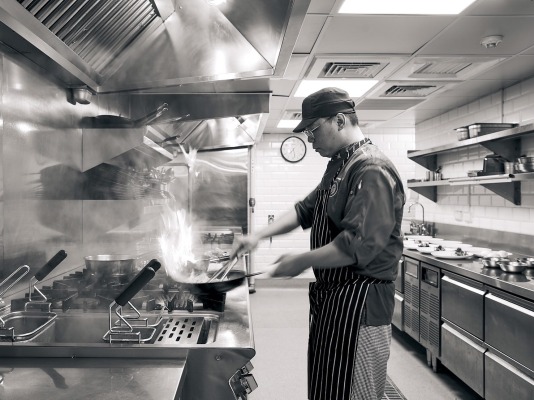 La startup de cocina en la nube JustKitchen se hará pública en TSX Venture Exchange