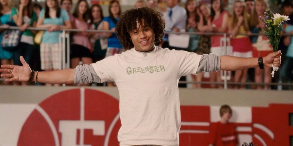 La temporada 3 de HSMTMTS presenta a la estrella original de High School Musical como él mismo