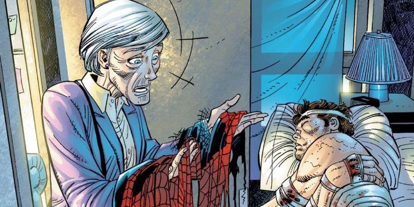 La tía May es mejor heroína que Spider-Man