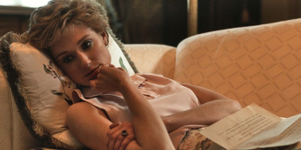 Las fotos del conjunto de la corona muestran el cambio al icónico vestido de la princesa Diana