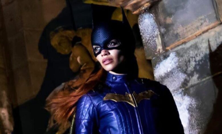 Las fotos del set de Batgirl muestran a Barbara Gordon ensangrentada y magullada en la película DCEU