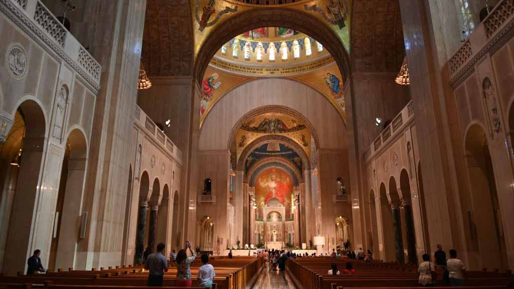 Las iglesias de EEUU que están cancelando servicios presenciales por el COVID-19