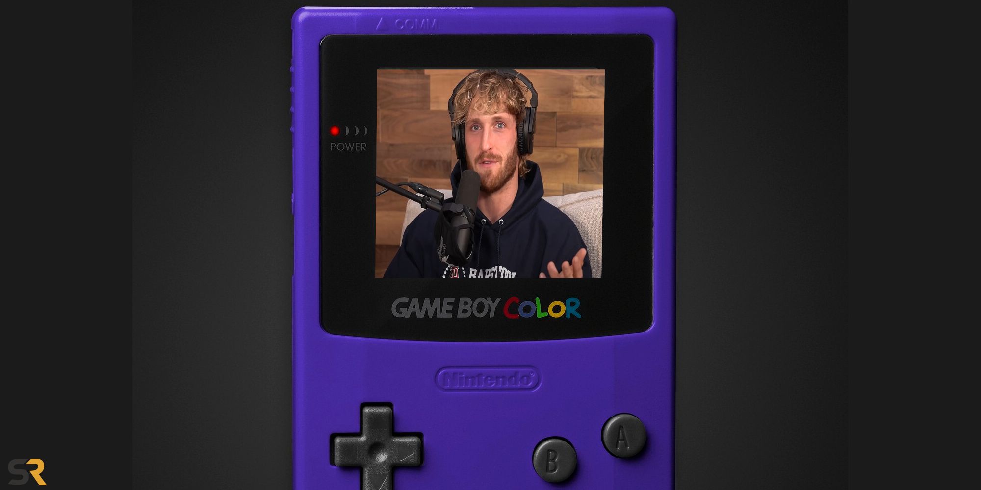 Logan Paul responde a los fanáticos de Game Boy ofendidos por su mesa personalizada