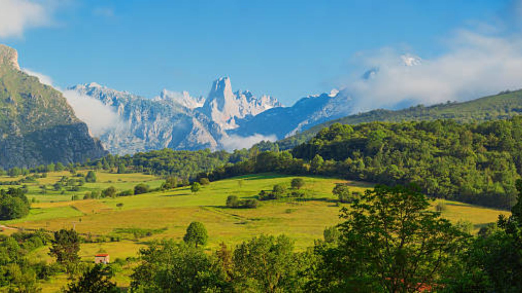 Los pueblos más emblemáticos para disfrutar de la naturaleza este verano