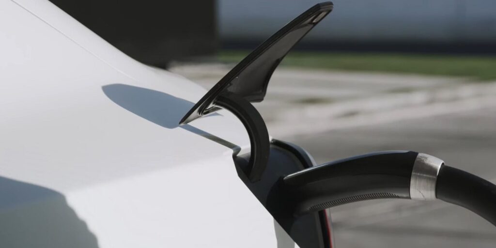 Los vehículos eléctricos pueden estar llegando, pero los estadounidenses no están comprando