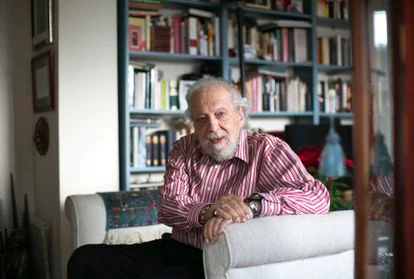 Marcos-Ricardo Barnatán, en su domicilio de Madrid, el pasado 21 de diciembre.