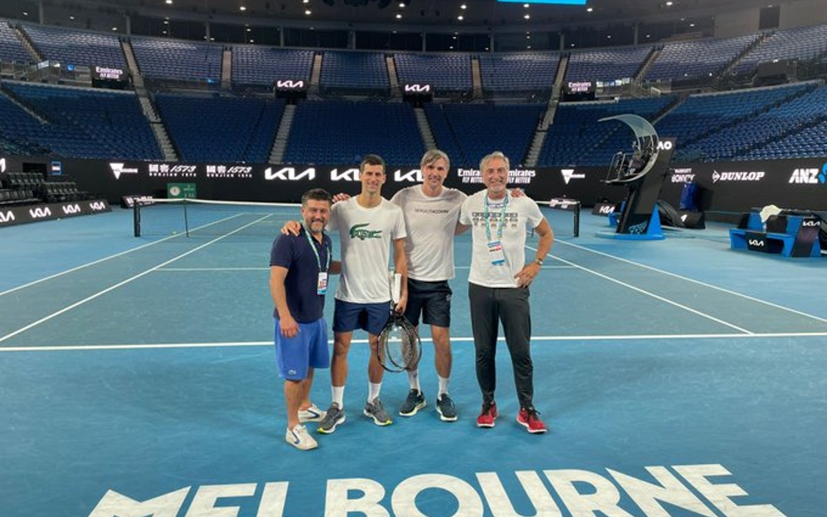 “Me quiero quedar en Australia y estoy concentrado en jugar”: Novak Djokovic | Video