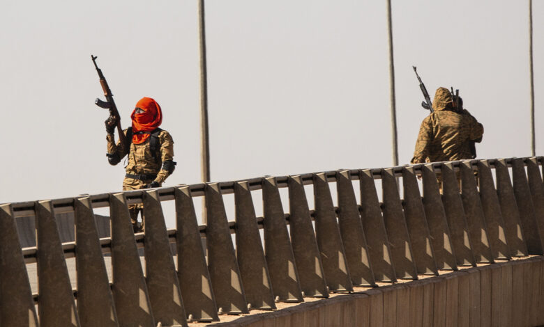 Militares de Burkina Faso se amotinan para exigir más medios contra el yihadismo