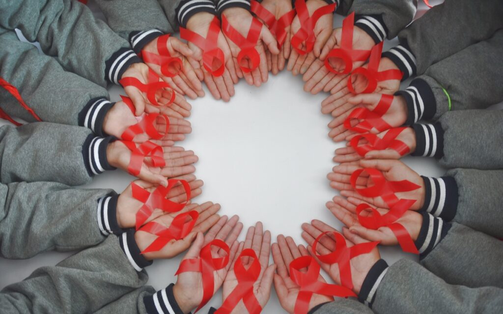 Moderna inicia ensayos en humanos de vacuna contra VIH