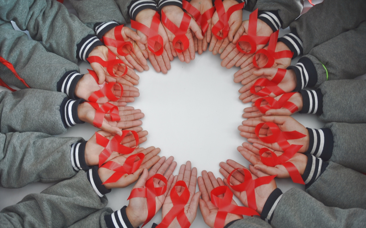 Moderna inicia ensayos en humanos de vacuna contra VIH