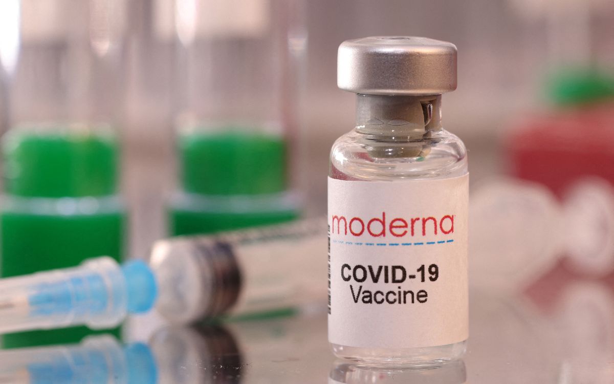 Moderna podría publicar datos sobre vacuna contra ómicron en marzo