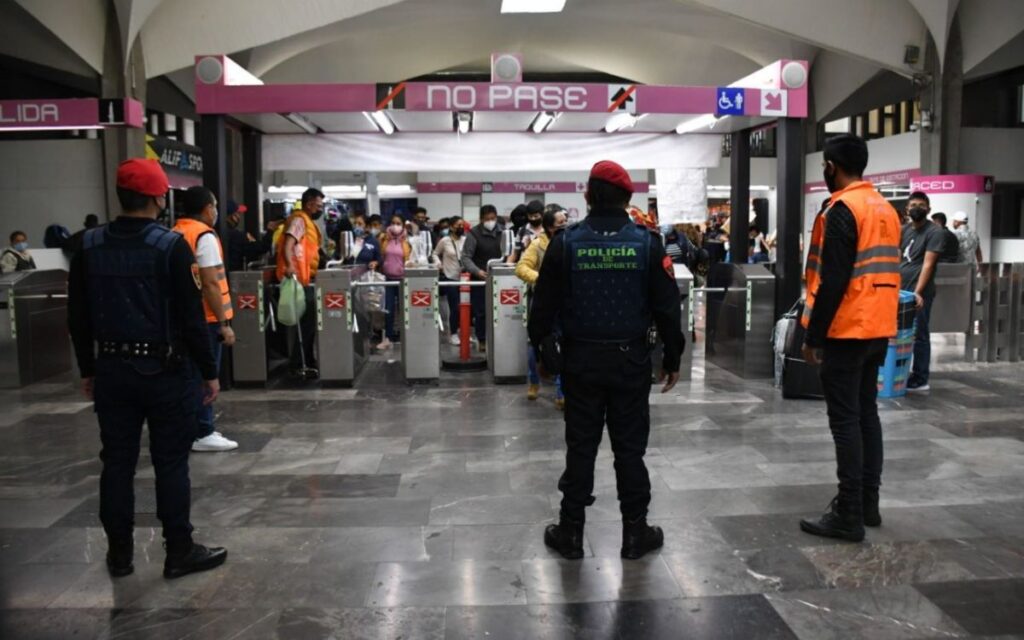 Muere niña de 3 años en Metro de la CDMX