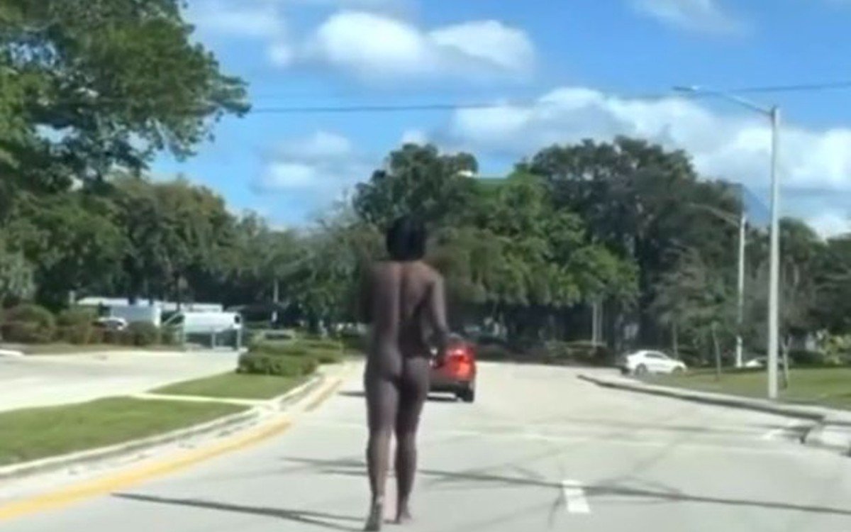 NFL: Arrestan a jugador de Browns por enseñar sus miserias en la calle | Video