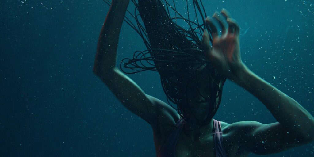 Nanny Review: Anna Diop brilla en el inquietante debut de Nikyatu Jusu [Sundance]