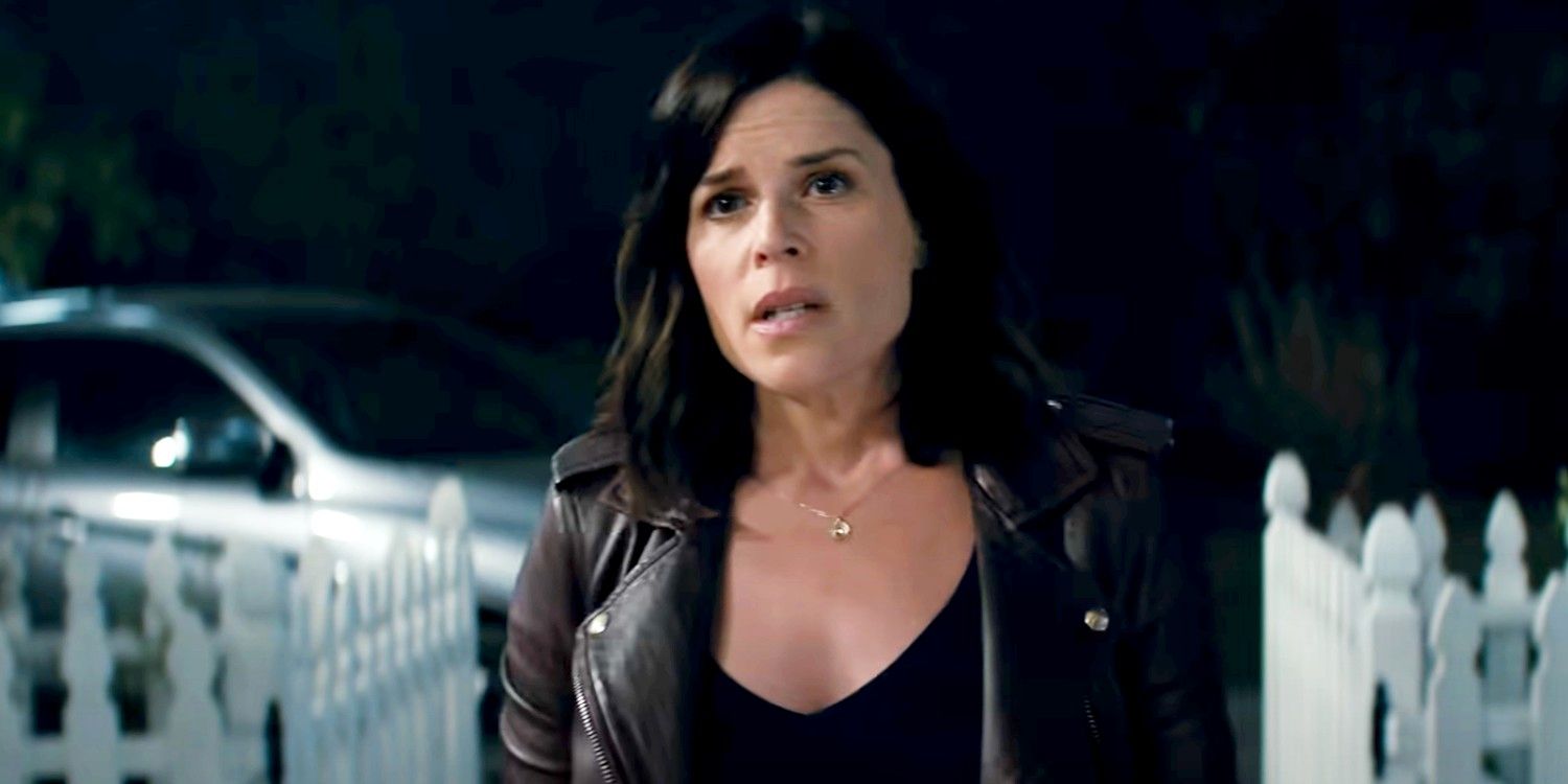 Neve Campbell fue atacada por un oso en el set de filmación a los 17 años