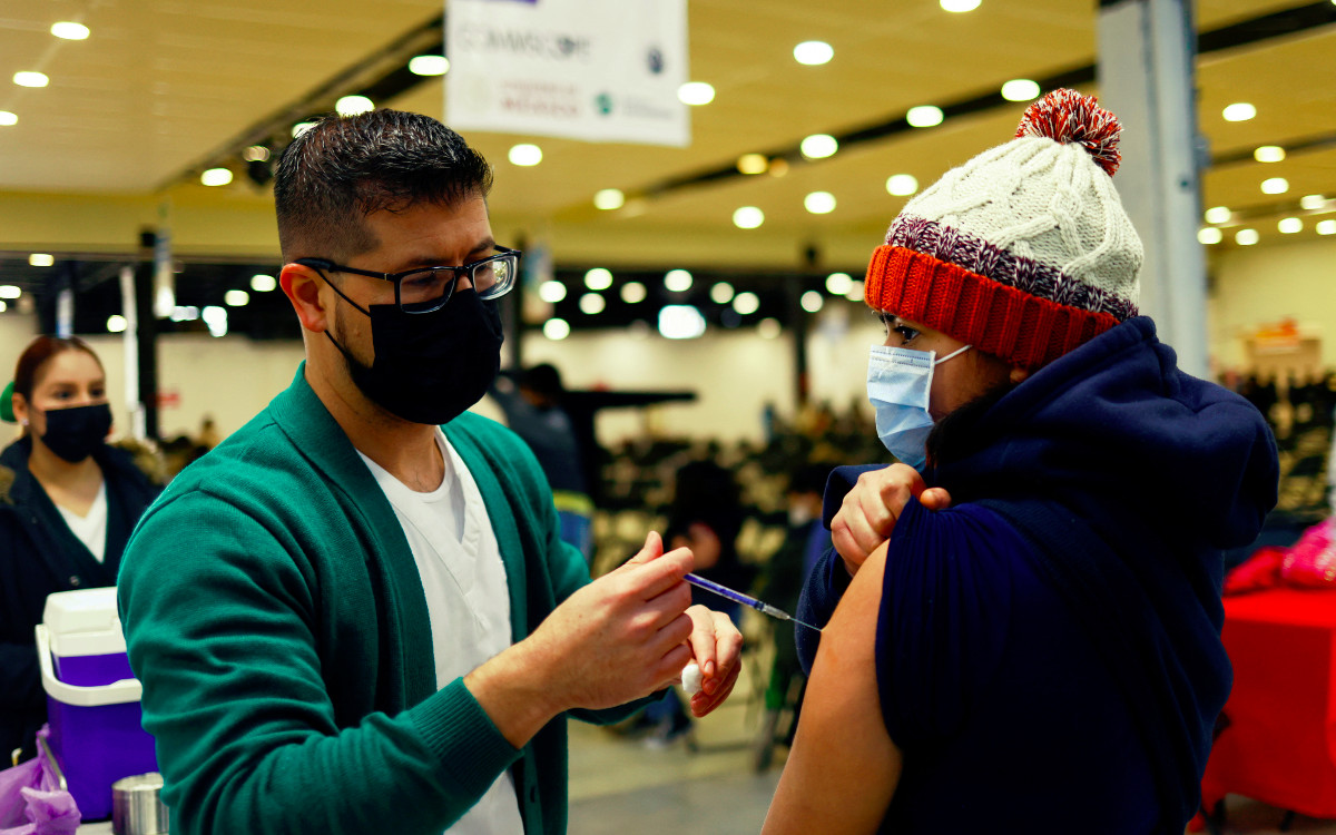 No centrarse solo en ómicron, insta EMA a fabricantes de vacunas anti-Covid