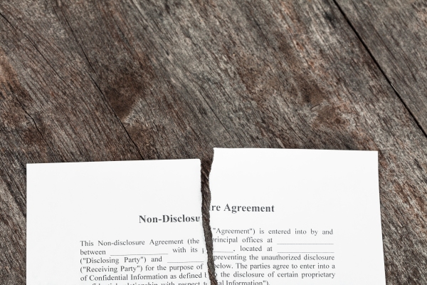 No espere la legislación que prohíba las NDA: escriba políticas éticas ahora