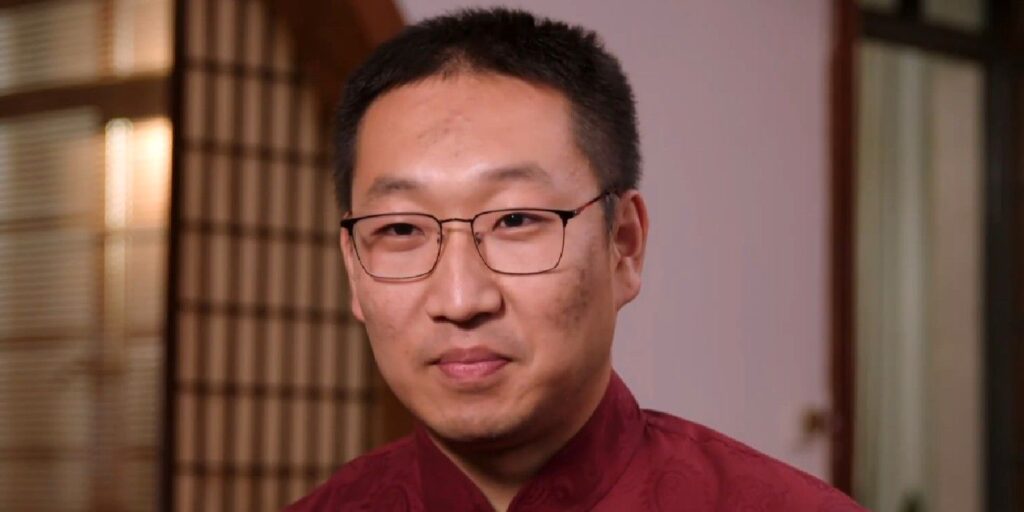 Novio de 90 días: por qué Johnny renunció a su trabajo por Ella es la peor idea de la historia