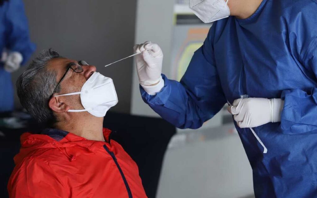 Nuevo récord: reporta Salud 49 mil 343 nuevos casos de Covid