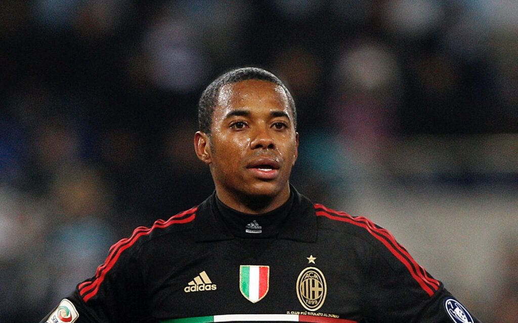 Ratifica justicia italiana la condena de 9 años de prisión a Robinho | Video