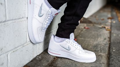 Una gran variedad de zapatillas para todo tipo de eventos, ahora, con grandes descuentos de invierno.