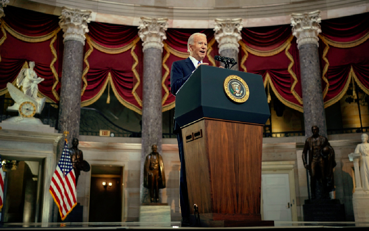 ‘Red de mentiras’ de Trump, una amenaza constante a la democracia de EU: Biden | Video