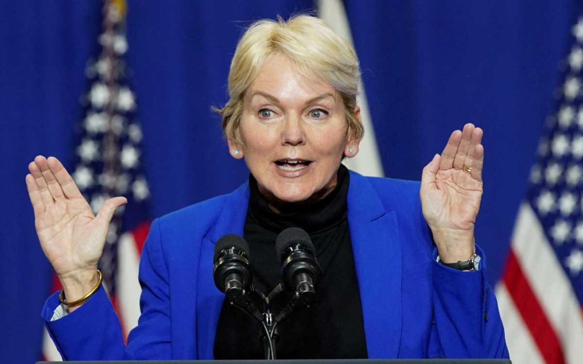 Reforma eléctrica ‘no crearía un campo de juego nivelado’, dice secretaria de Energía de EU