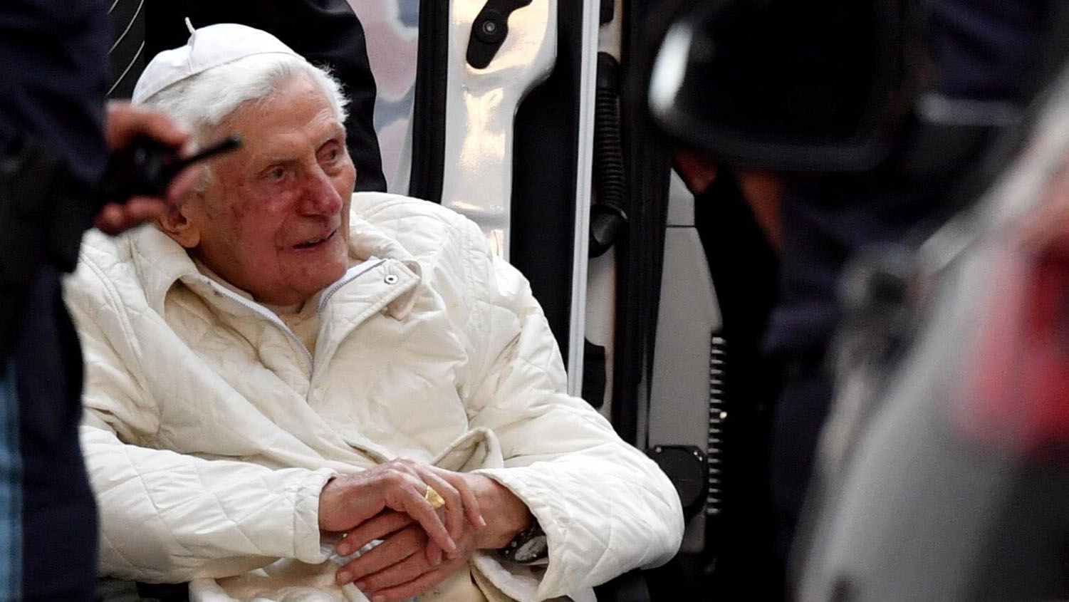 Reporte culpa a Benedicto XVI por el mal manejo de casos de abusos sexuales en Alemania