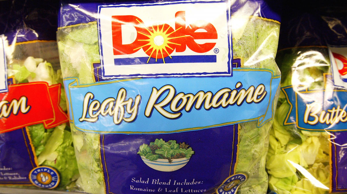 Retiran ensaladas empaquetadas por posible contaminación por listeria