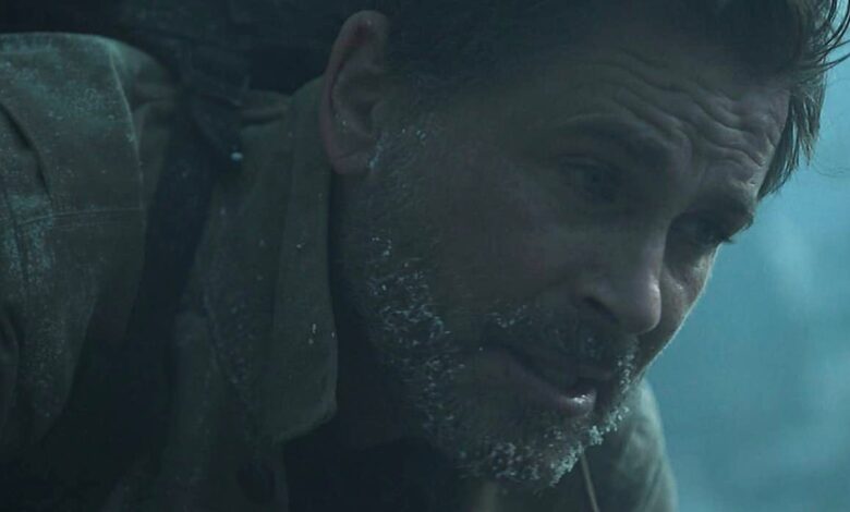 Rob Lowe lucha contra una tormenta de nieve salvaje en el nuevo clip de la temporada 3 de 911 Lone Star