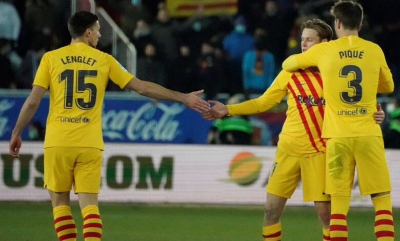 Salen culés con todo el botín del Estadio de Mendizorroza | Video