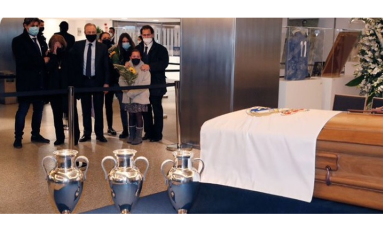 Se despiden aficionados de Paco Gento en el Estadio Santiago Bernabéu | Video