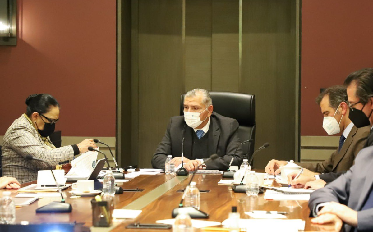 Se reúnen secretarios de Gobernación y Seguridad con Lorenzo Córdova para abordar agenda electoral 2022