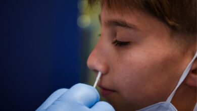 Subvariante de ómicron BA.2 es 33% más contagiosa que la original: estudio danés
