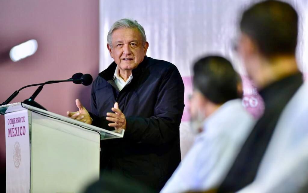 Tramo Cancún-Tulum del Tren Maya, 'aún lo estamos viendo': AMLO