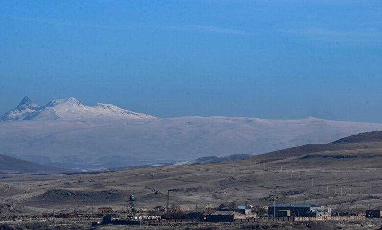Turquía y Armenia celebran su primera reunión en más de una década para tratar de normalizar sus relaciones