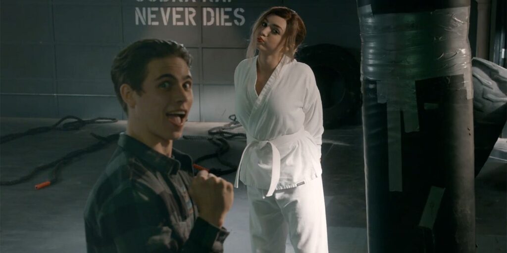 Ver el carrete de errores de la temporada 3 de Cobra Kai [EXCLUSIVE]