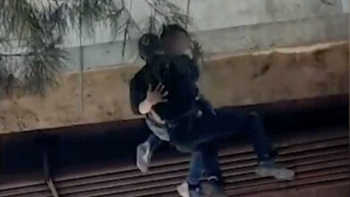 Video: Policía arriesgó su vida para salvar a un hombre