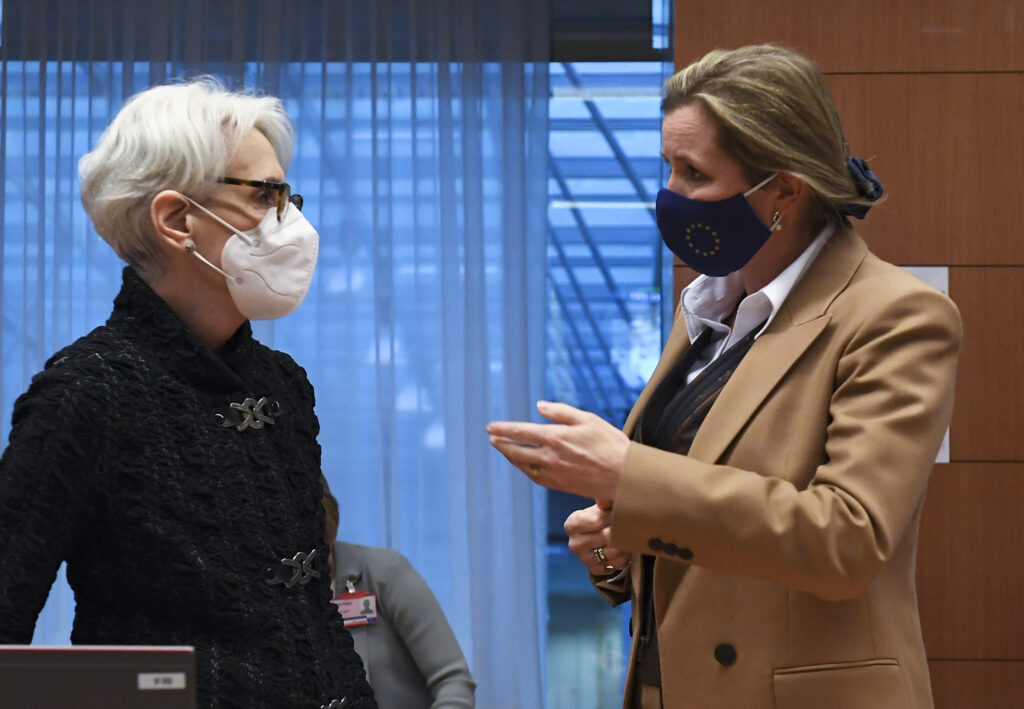 Washington y Bruselas temen que Rusia precipite el final de la vía diplomática