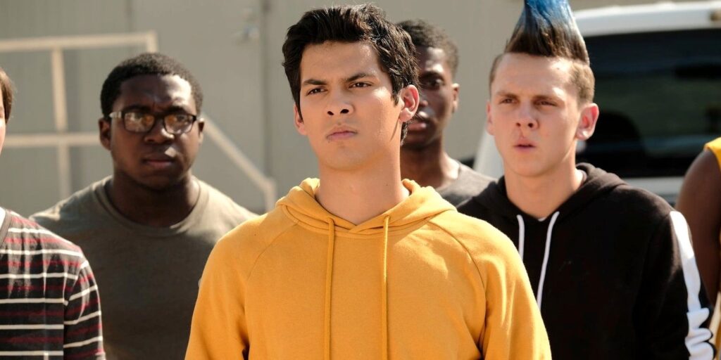 Xolo Maridueña de Cobra Kai dice que Blue Beetle estaría en Eagle Fang Dojo