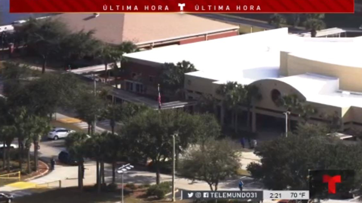 un estudiante resulta herido, otro fue detenido